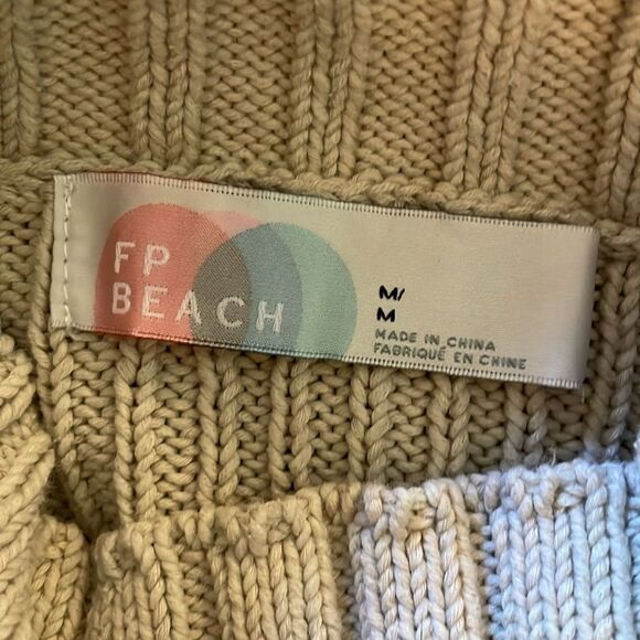 Free People Beach oversized Tan sweater size M - Picture 5 of 6